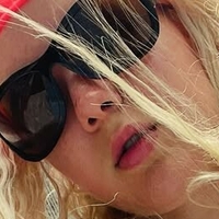 gratefuldaughterofficial Оголені