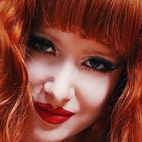 Грета Аврора Оголені