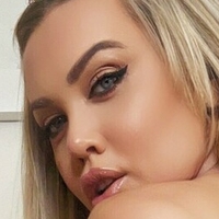 Ханна Мартін Оголені