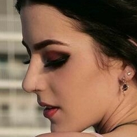 Хайлорделена Оголені