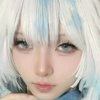 Хін Хіе Оголені