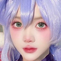 hiino_cosplay Оголені