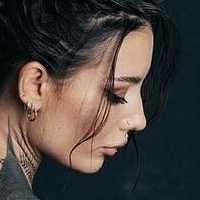 iam.blum Оголені