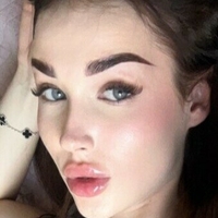 Iidamildaa Оголені