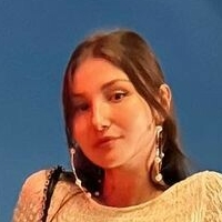 Ілайда Акдоган Оголені