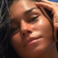 Інес Лусіф Оголені