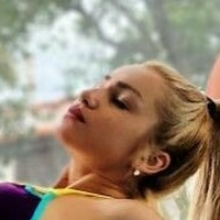 Айрон Леді Оголені