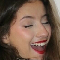 Ізабеле Мачадо Алвес Оголені