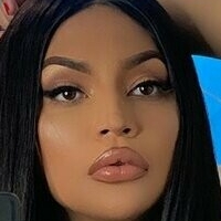 Ісіс Маскот Оголені