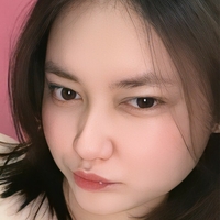 Ісмі Нурбайті Оголені