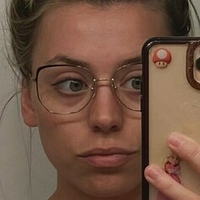 Іцрахоф Оголені