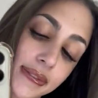 Жасмін Бенкс Оголені