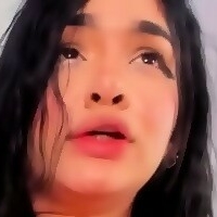 Джен Фіт Оголені