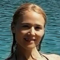 Джуел Меган Оголені