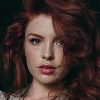 Катаржина Вучко Оголені