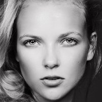Кейт Маресова Оголені