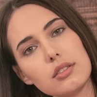 Катрін Пірс Оголені