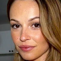 Кайла Воллес Оголені