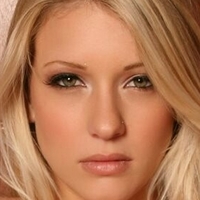 Келсі Монро Оголені