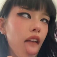 ки666тти Оголені