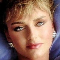 Кімберлі Конрад Оголені