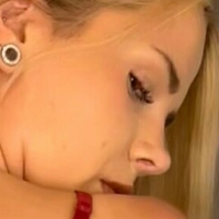 кітті олівія Оголені