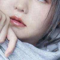 куруміпураріне Оголені