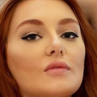 Лейсі Леннон Оголені