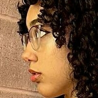 Лала Іраво Оголені