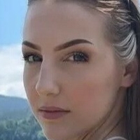 Ларісса Пердачер Оголені