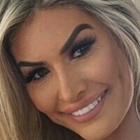 Лаура Локс Оголені