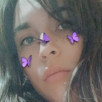 Лаура Юріч Оголені