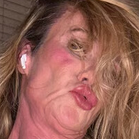 Лена Йоханнесен Оголені