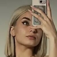 Ліна Хслі Оголені