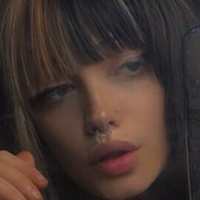 Ліннеа Лінзор Оголені