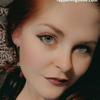 Лолла Долл Оголені