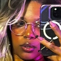 Люмос Яґамі Оголені