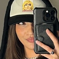 меддіравес Оголені