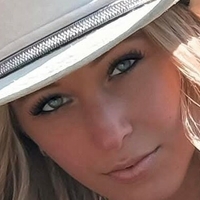 Медісон Костелло Оголені