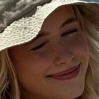 Марісса Геннон Оголені