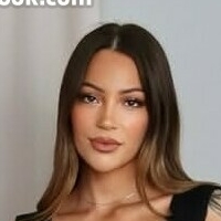 Міган і Морган Фінн Оголені