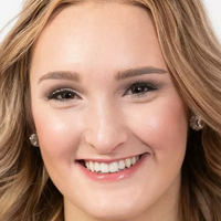 Меган О'Брайен Оголені