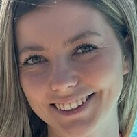 Мел Басін Оголені