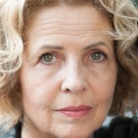 Міхаела Мей Оголені