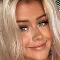 Міккі Марі Оголені