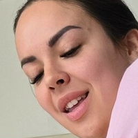 Мілья Бі Оголені