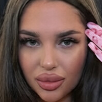 Мл. Оффіцієлл Оголені