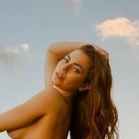 Нагела Баррос Оголені