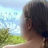 гола сільська дівчина Оголені