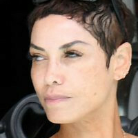 Ніколь Мітчелл Оголені